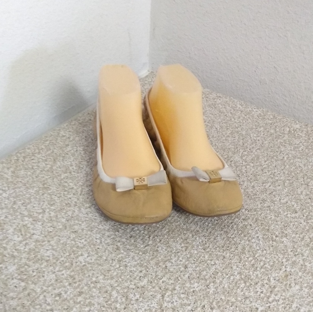 Tory Burch Eddie Tan Ballet Flats.